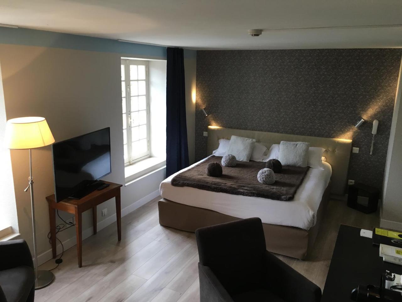 Logis Hotel Le Moulin De Chalons เลอกา ภายนอก รูปภาพ